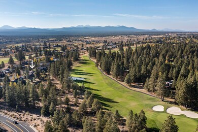 61534 Hosmer Lake Dr, Bend, OR 97702 - photo 3