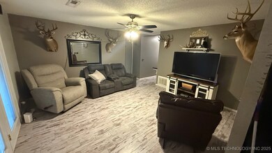 11515 E 64th St, Broken Arrow, OK 74012 - photo 4