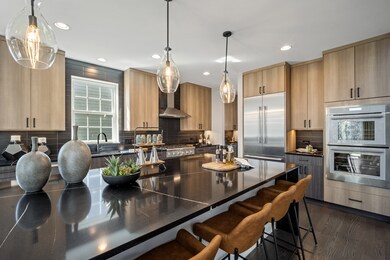 2803 Parkside Cir, Glenview, IL 60026 - photo 4