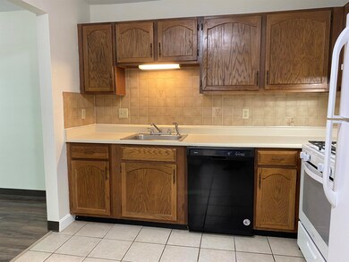 383 Huse Rd unit 20, Manchester, NH 03103 - photo 6