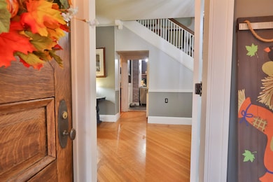 85 Myrtle St, Claremont, NH 03743 - photo 3