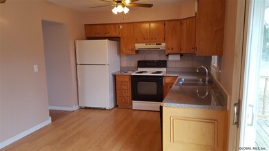 27 Margaret Dr, Albany, NY 12211 - photo 3