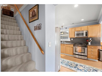 2986 G St, Hubbard, OR 97032 - photo 6