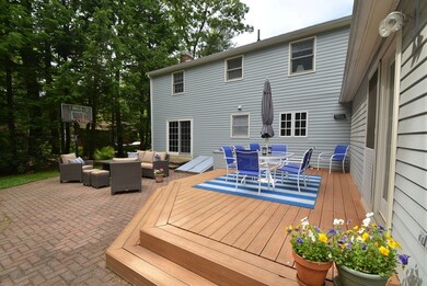 212 Aubinwood Rd, Amherst, MA 01002 - photo 4