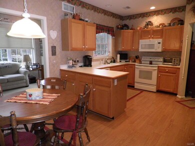 4901 Steeplechase Dr, Macungie, PA 18062 - photo 5