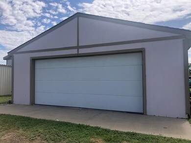 203 S 7th St, Cimarron, KS 67835 - photo 2