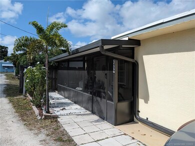 Gutters & downspouts