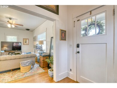 1214 NW Carden Ave, Pendleton, OR 97801 - photo 6