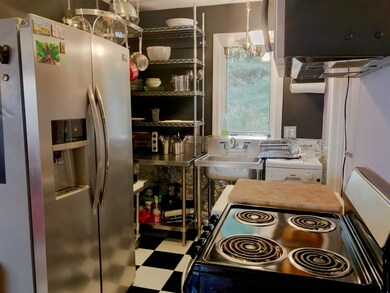 76 Colonial Dr unit 6, White River Junction, VT 05001 - photo 3