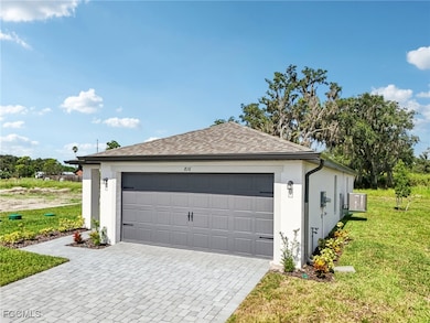 816 General D MacArthur Ave, Labelle, FL 33935 - photo 3