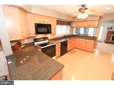 219 Alberts Way, Langhorne, PA 19047 - photo 7