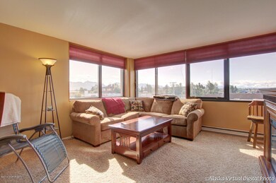Living Room 01