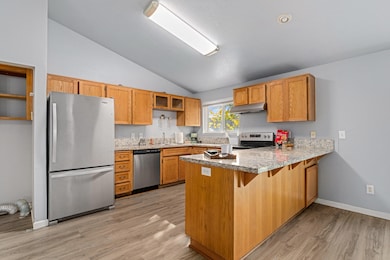 468 Merlee Cir, Eagle Point, OR 97524 - photo 7