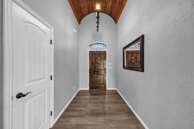 105 Oakbend Ct, Weatherford, TX 76088 - photo 3