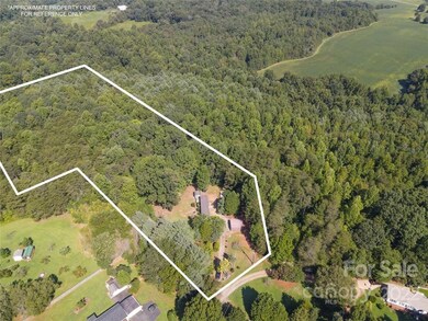 169 Mason Dixon Ln, Statesville, NC 28625 - photo 2