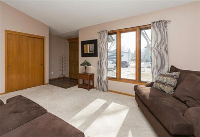 4513 Palm Ave, Des Moines, IA 50310 - photo 3