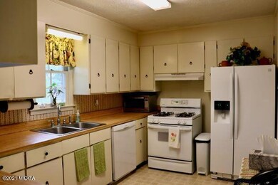 6-KITCHEN 1