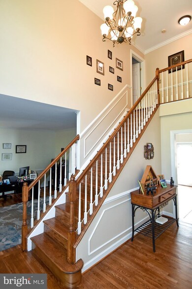 16049 Hayes Ln, Woodbridge, VA 22191 - photo 5