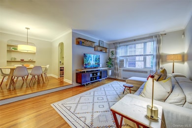 77-35 113th St unit 2N, Forest Hills, NY 11375 - photo 6