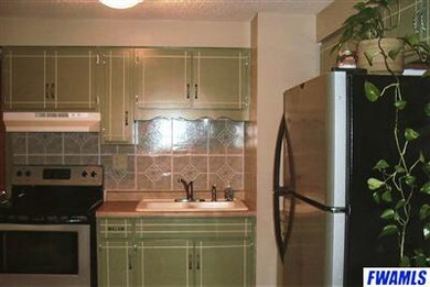 1326 W South St, Bluffton, IN 46714 - photo 3