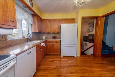 415 Fern St, Township of Washington, NJ 07676 - photo 4
