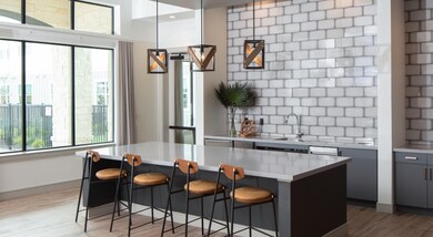 12111 Main St unit 1202, Houston, TX 77035 - photo 6