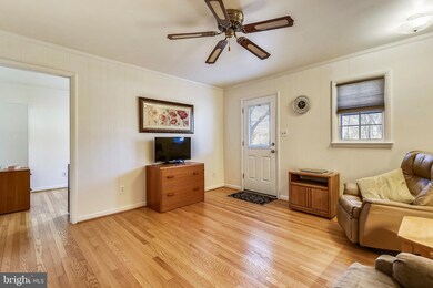 14710 Carson Dr, Burtonsville, MD 20866 - photo 5