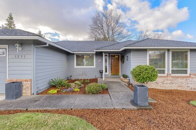 1251 Paulita Dr, Medford, OR 97504 - photo 2