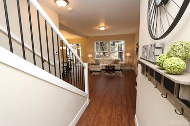 1043 SE Leonel Ln, Bend, OR 97702 - photo 4