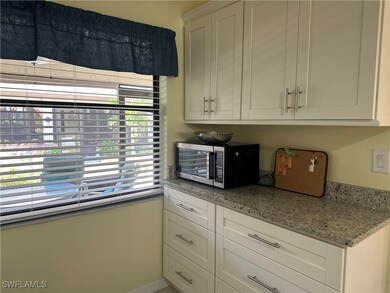 AM/PM bar with extra storage above.