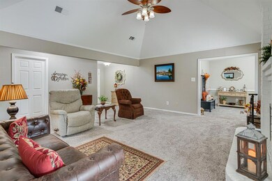 6404 Blake Ct, North Richland Hills, TX 76182 - photo 5