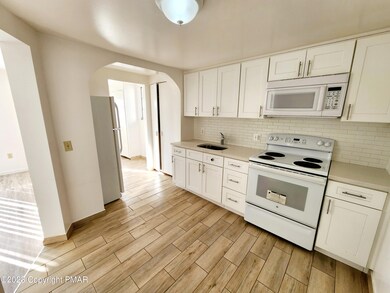 716 W Lackawanna Ave unit BF, Blakely, PA 18447 - photo 5