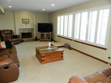 1703 Chalmette Ct, Naperville, IL 60565 - photo 6