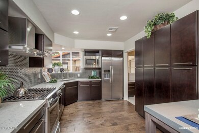 Gorgeous Kitchen with Modern Finishes
