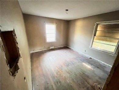 2885 Laguna Dr, Decatur, GA 30032 - photo 5