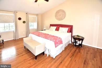 16057 Hayes Ln, Woodbridge, VA 22191 - photo 5