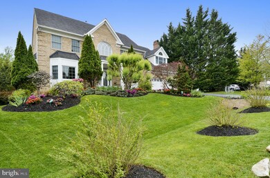 9326 Sprinklewood Ln, Potomac, MD 20854 - photo 2