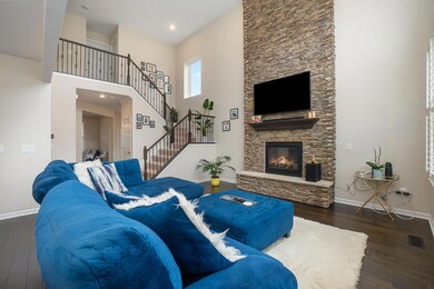 812 Lakerun Ln 11-Edit