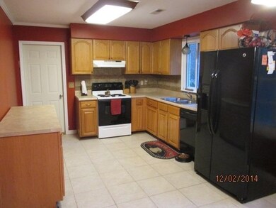 707 Plaza Dr, Jacksonville, NC 28540 - photo 4