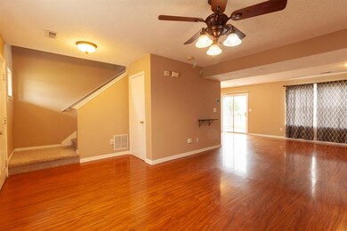 2319 Orchard Creek Dr, Columbus, IN 47201 - photo 3