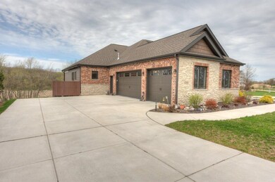 12926 Baker Ct, Crown Point, IN 46307 - photo 2