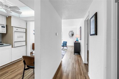 800 71st Ave N unit 10, Saint Petersburg, FL 33702 - photo 4