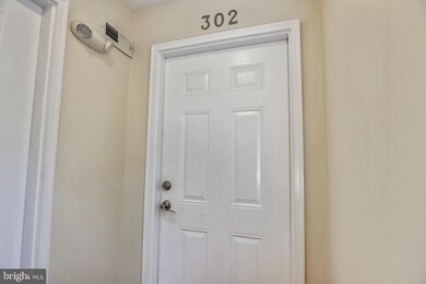 3423 Brown St NW unit 302, Washington, DC 20010 - photo 6