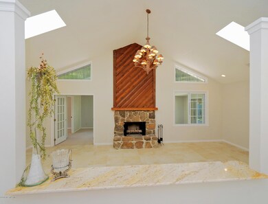 1821 Twelve Oaks Ln W, Neptune Beach, FL 32266 - photo 7