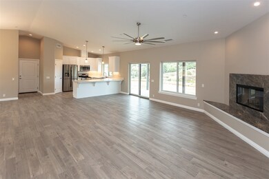 9525 Circle r Dr, Valley Center, CA 92082 - photo 2