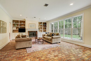 1 Duchess Ct, Houston, TX 77024 - photo 7