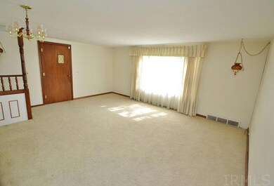 3317 N Locust St, Muncie, IN 47304 - photo 3