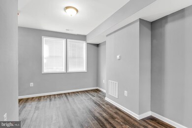 3412 Royce Ave, Baltimore, MD 21215 - photo 7