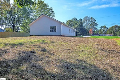 313 Ponder Rd, Greer, SC 29651 - photo 5