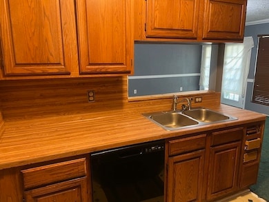 807 Doctor Martin Luther King Junior Place N, Conroe, TX 77301 - photo 6